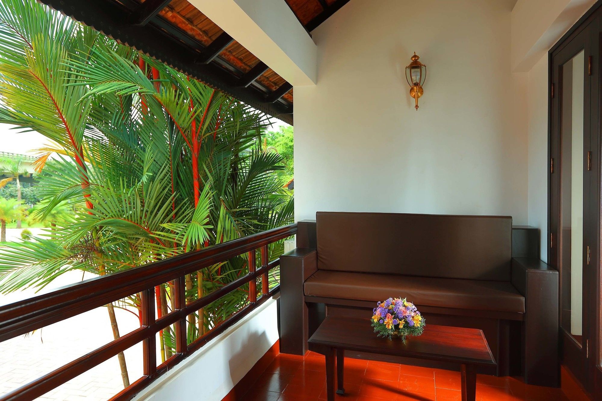 Nihara Resort And Spa Kochi Exterior foto